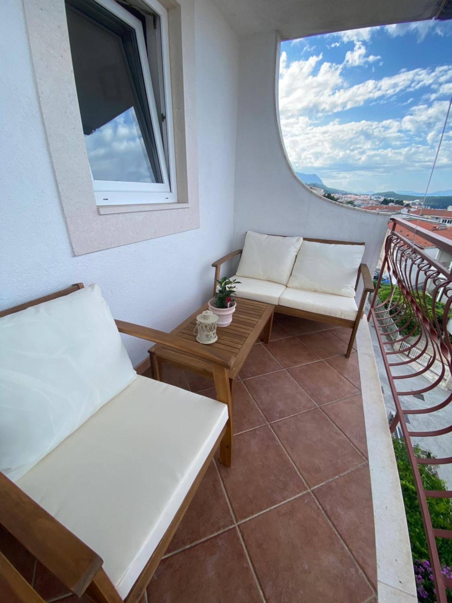 Apartmani Niks Makarska Exterior foto